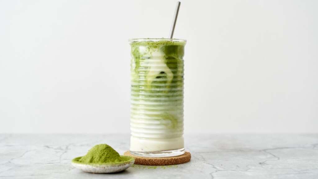 ชาเขียวมัทฉะลาเต้