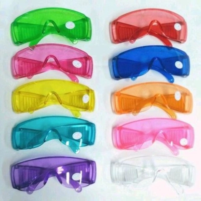 แว่นสงกรานต์